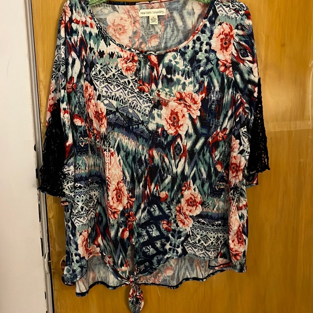 New York Laundry Floral Spring Front Tie Women’s Tunic Top 2X 18/20 NWOT